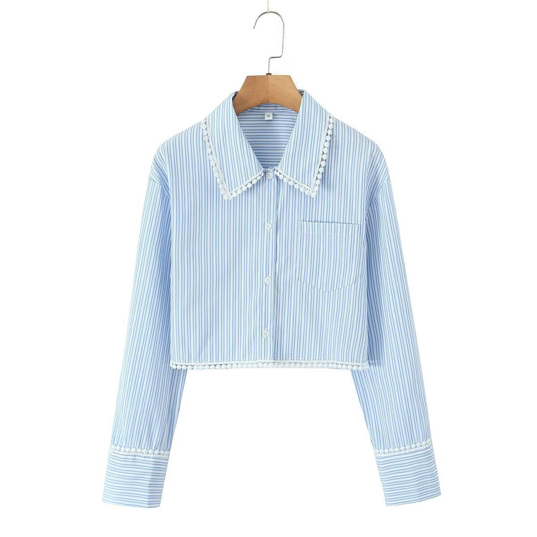 Kvindernes cropped bluse med elegante blonder detaljer Stilla