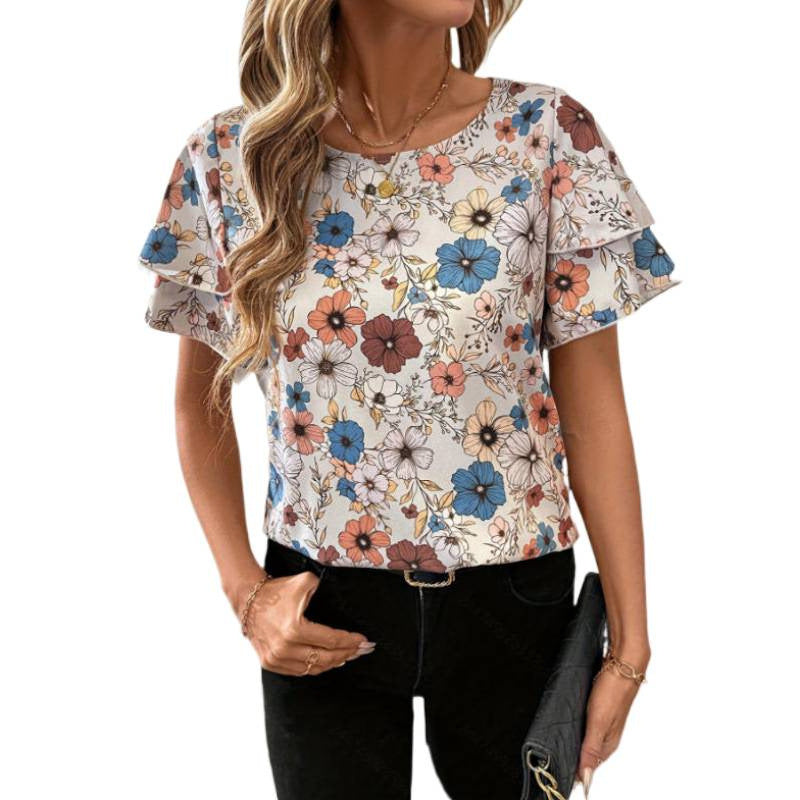 Dame kortærmet bluse med flæser og blomsterprint Skovae