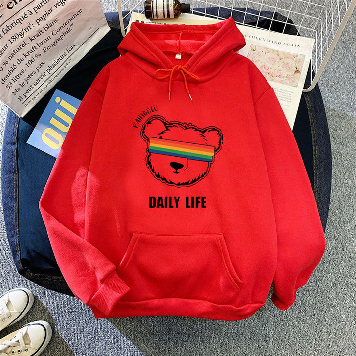 Dame hoodie med stilfuldt bjørnemotiv Skovae