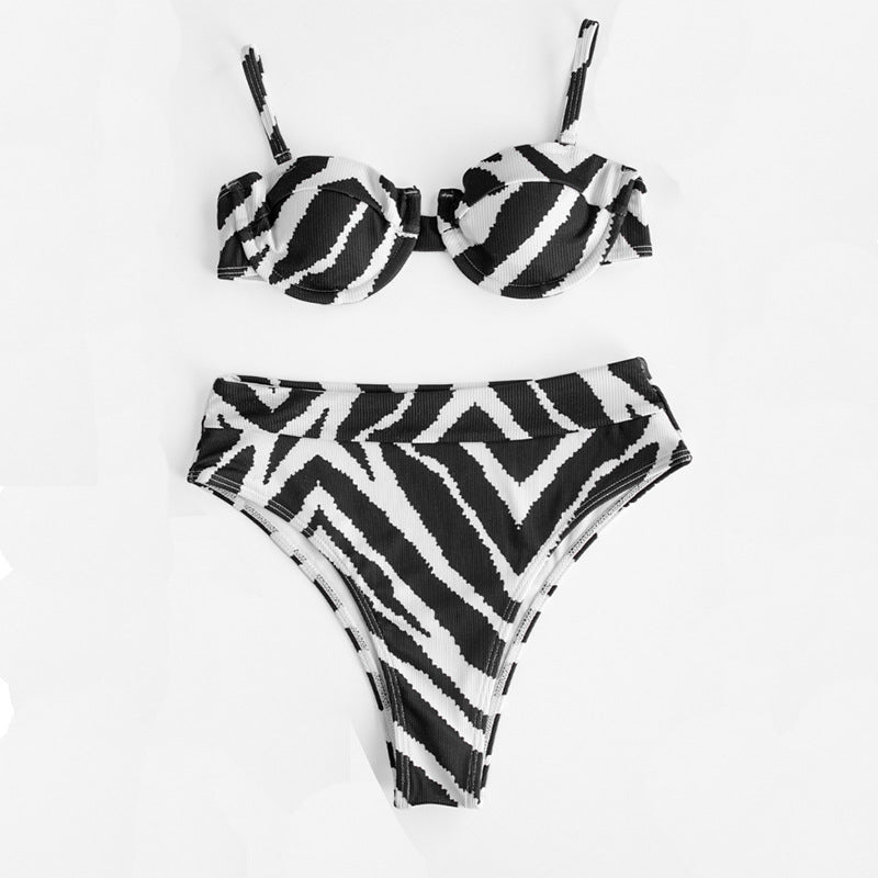 Dame Højskåret bikini med elegant zebra-mønster Skovae