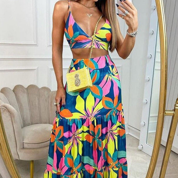 Dame Maxikjole med floral design og svajende nederdel Stilla