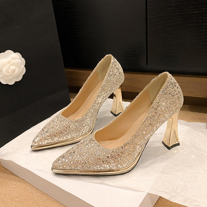 Dame elegante glitrende højhælede pumps med unikt formet hæl Stilla