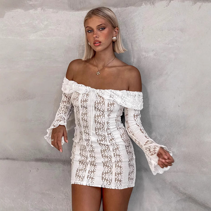 Dame Off-Shoulder Kjole med gennembrudt blonde og afslappede ærmer Stilla