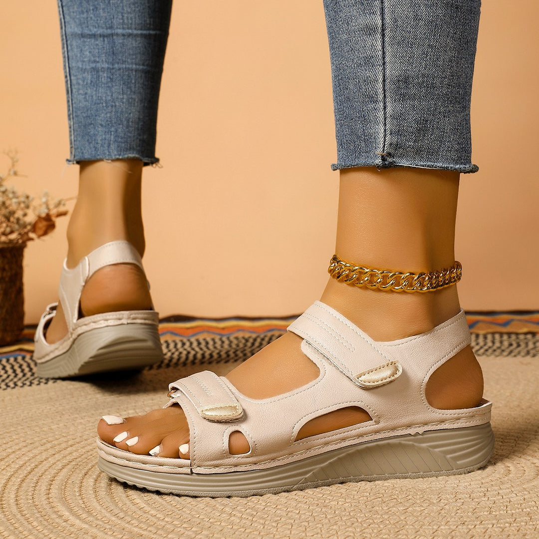 Dame Komfortable Velcro-sandaler med polstret fodseng og anatomisk design Stilla