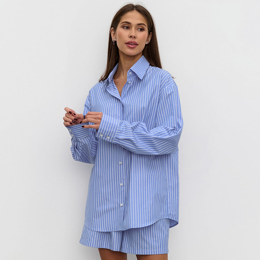 Dame overdimensioneret bluse med fine striber og afrundet kant Stilla