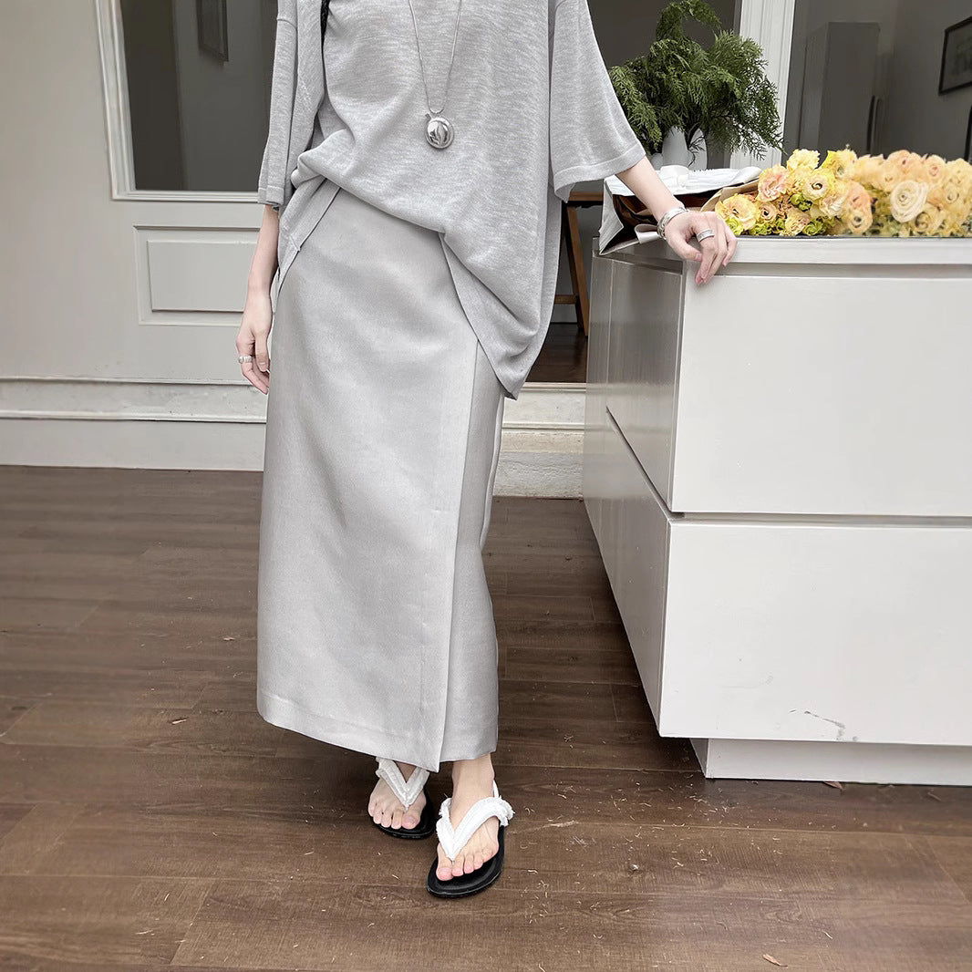 Dame elegant, smalt skåret nederdel lavet af kvalitets satin Stilla