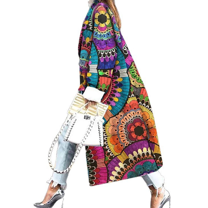 Kvinders trendy kimono med farverigt mandala-mønster
