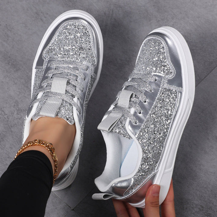 Dame nan Glitzer-fritidssneaker med metallic-detaljer, polstret indgang og skridsikker gummisål Skovae