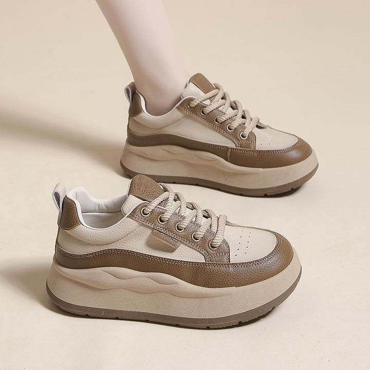 Dame sporty sneakers med tyk sål og innovativ overfladestruktur Stilla