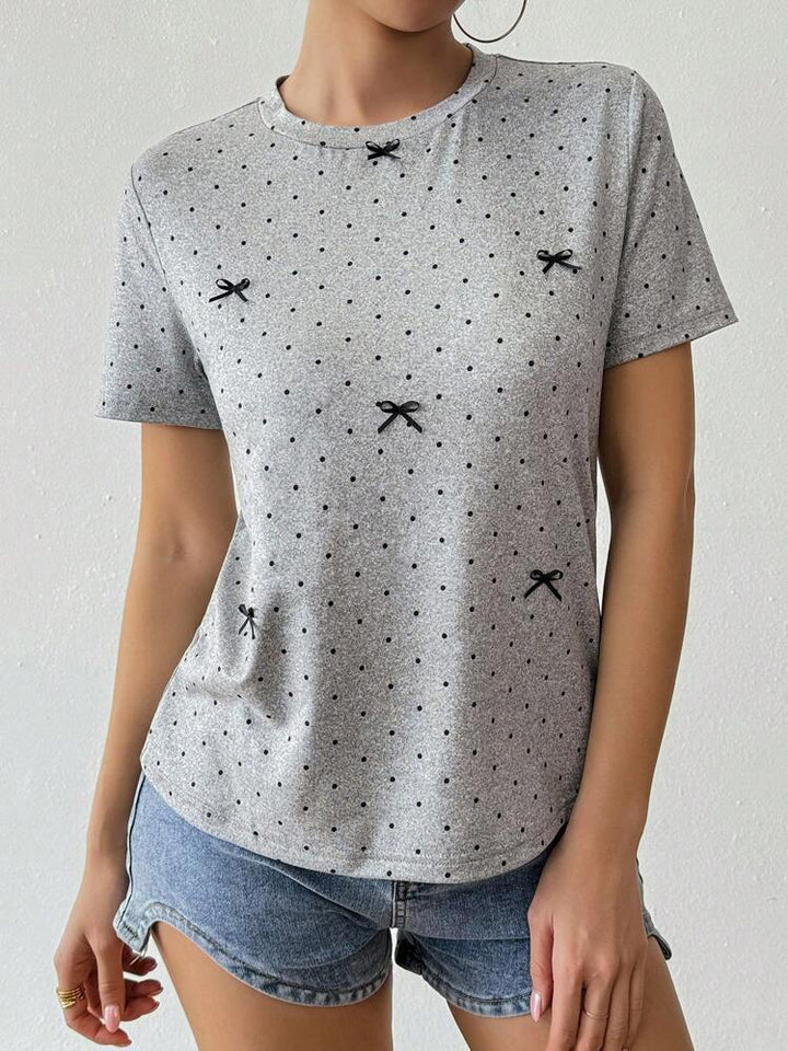 Dame T-shirt med charmerende prikkedesign og legende sløjfeapplikationer Stilla