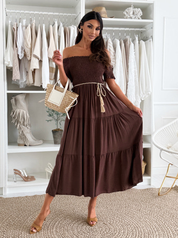 Dame Off-Shoulder Maxikjole med elastisk taljebånd og volantdetaljer Stilla