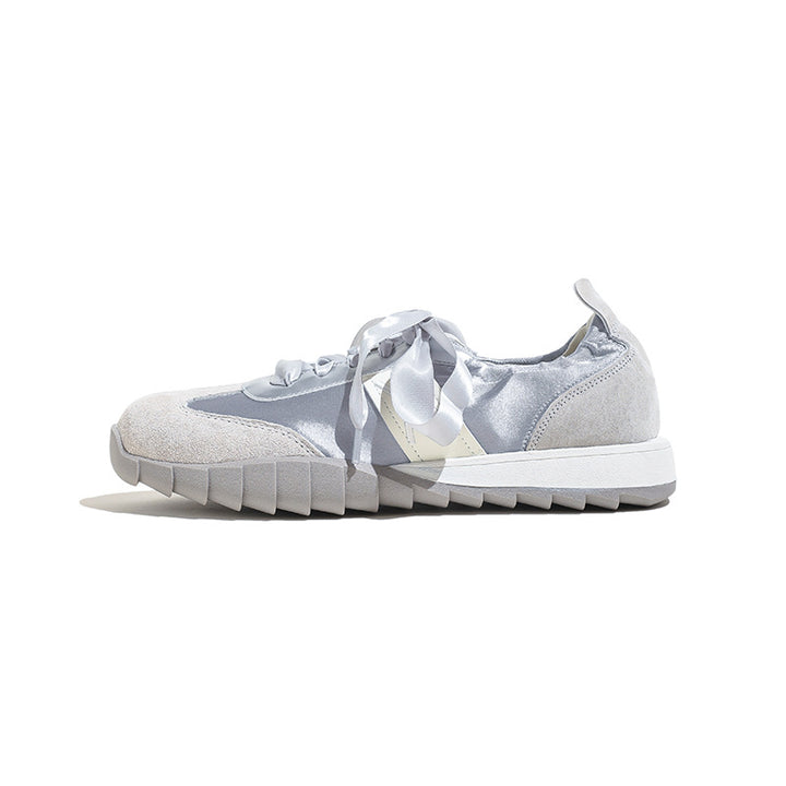 Dame Sporty Sneakers med elegante Satin- og Nubuck-elementer Stilla