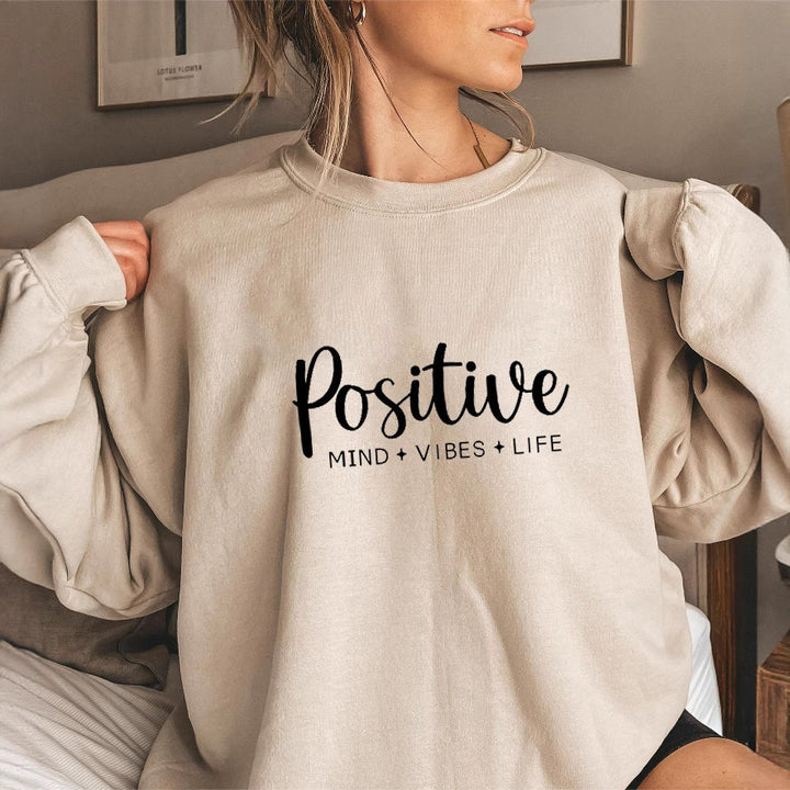 Kvinders sweatshirt med voluminøse ærmer og inspirerende print Stilla