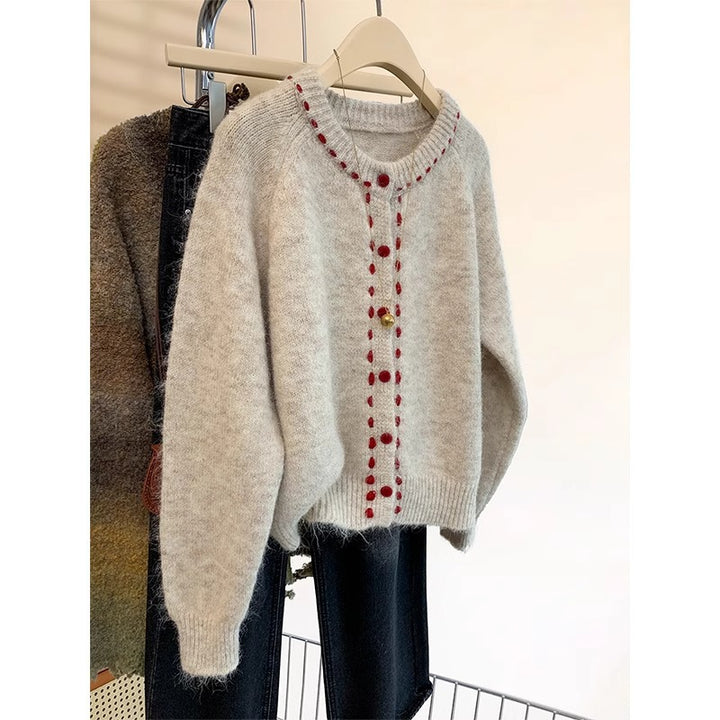 Dame Cozy Knit Sweater med farverig knapdetalje Stilla