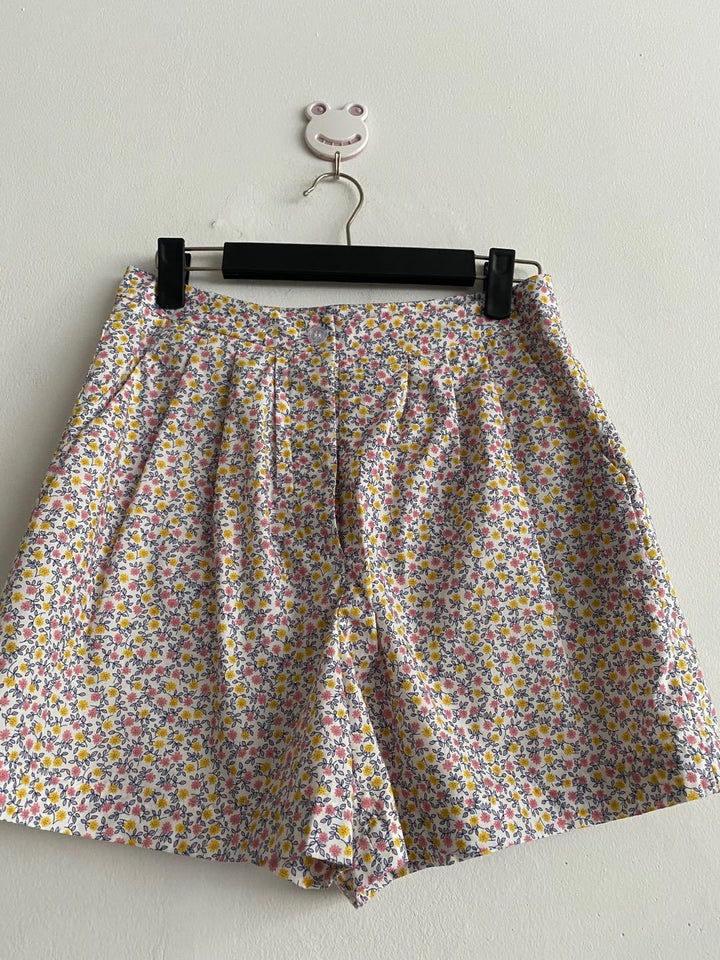 Dame shorts med blomstertryk og elastisk taljehøjde Stilla