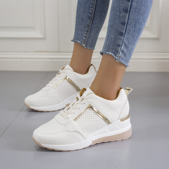 Dame Behagelige og fashionable sneakers med åndbart overmateriale og polstret sål Stilla