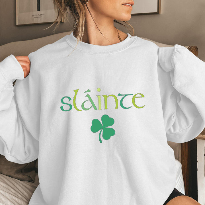 Kvinders sweatshirt med voluminøse ærmer og motiverende design Stilla
