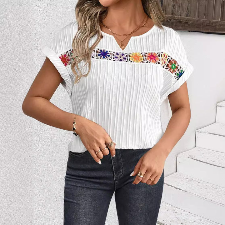 Dame elegant og luftig bluse med floral hæklede accent Stilla