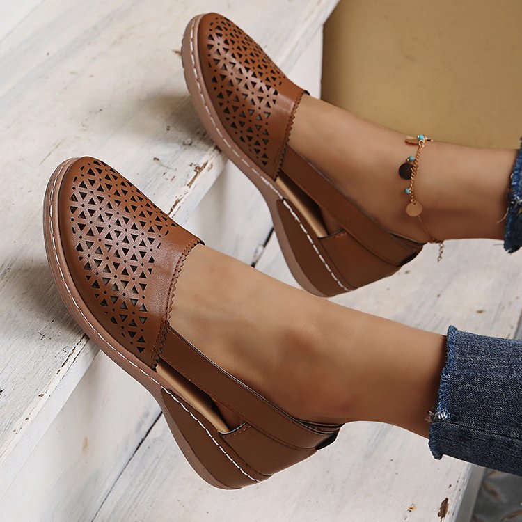 Dame Åndbare Ballerinas med moderne Perforeringsmønster Stilla