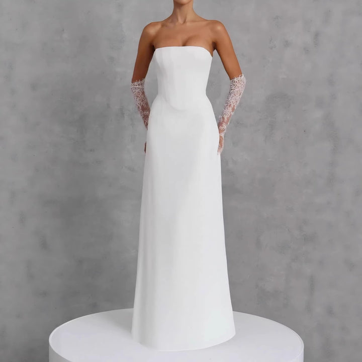 Damer Elegant bryllupskjole med off-shoulder design og spidse ærmer Skovae
