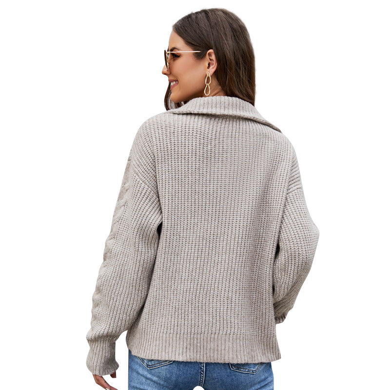 Dame grovstrikket sweater med høj krave og dekorativt fletmønster Stilla