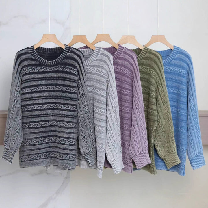 Damens strikket sweater med struktureret kabeldesign og moderne snit Stilla