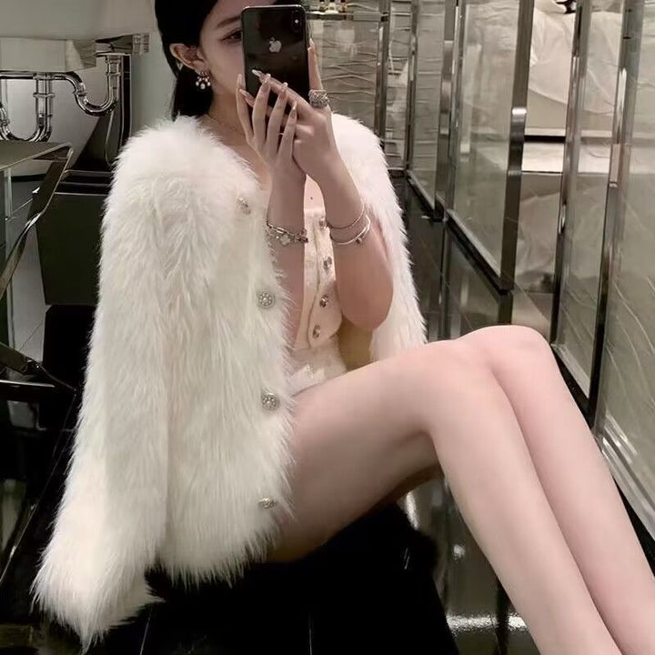 Kvinder Fluffy Cardigan med Elegante Knapdetaljer Stilla