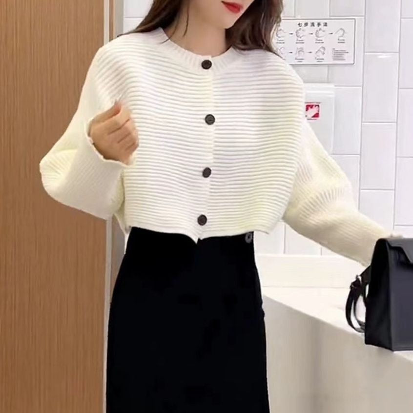 Kvinder's løse cardigan med knapdetaljer og bred pasform Stilla