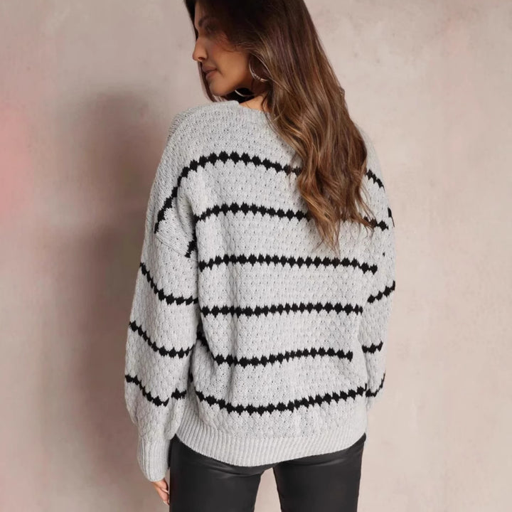 Dame cardigan med moderne zigzag mønster og knapdetaljer Stilla