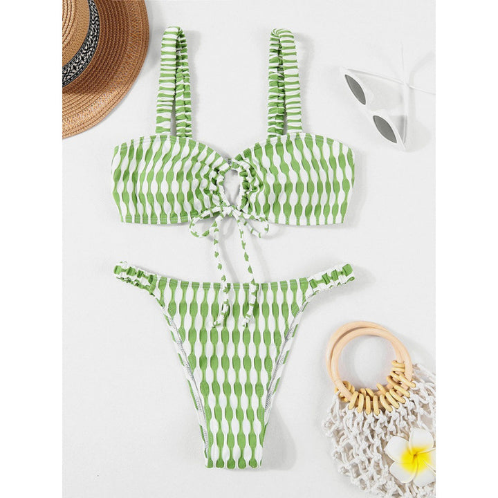 Dame triangel-bikini med moderigtigt indpakningsdesign og justerbare stropper Skovae
