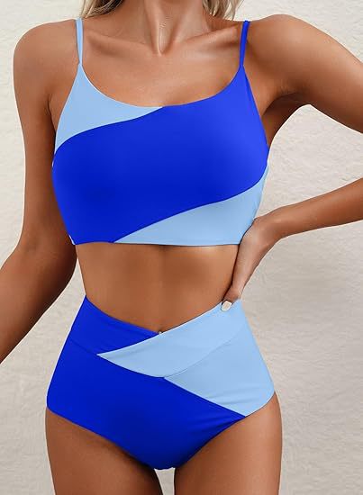 Dame højtaljeret bikini-overdel med asymmetrisk design Skovae