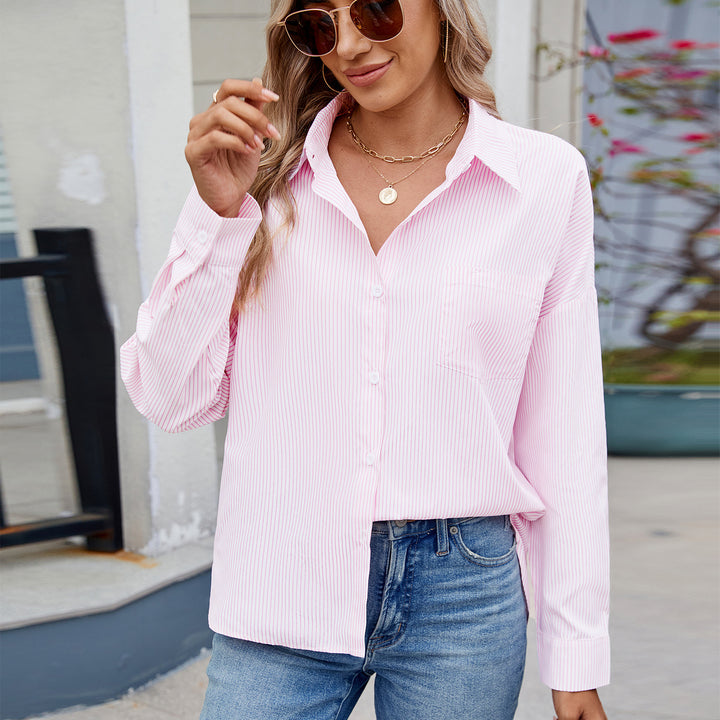 Dame stribet bluse med elegant pasform og moderne snit Stilla
