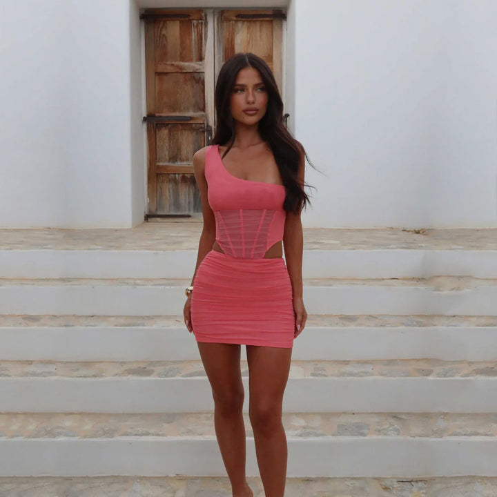 Dame Figurtilpasset Minikjole med asymmetrisk snit og cut-out-detaljer Stilla