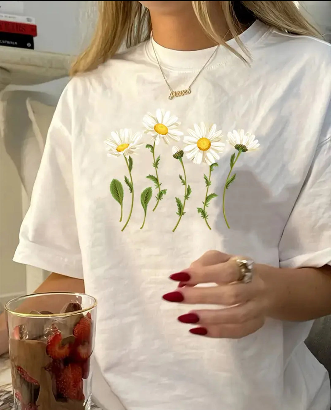 Dame T-shirt med floralsk motiv og løs pasform Stilla