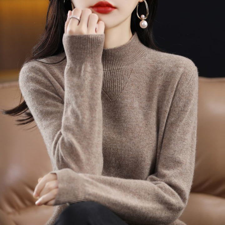 Damernes fine sweater med høj krave og elegante detaljer Stilla