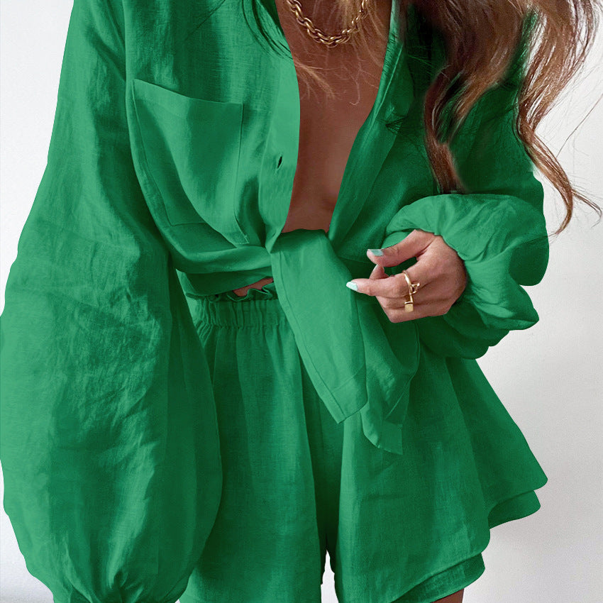 Dame luftig-let sweatshirt- og shorts-sæt med elegante flæser Stilla