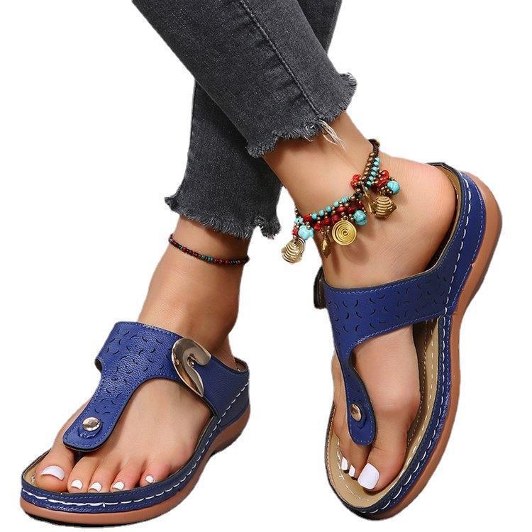 Dame flip-flops med dekorativt huldesign og ergonomisk fodseng Stilla