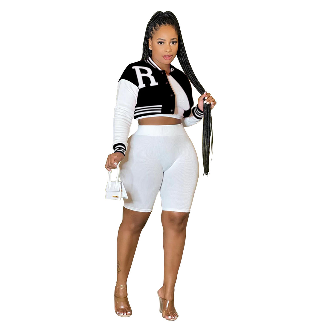 Dame Sporty sæt bestående af cropped jakke og tætsiddende cykelshorts med elastisk talje Stilla