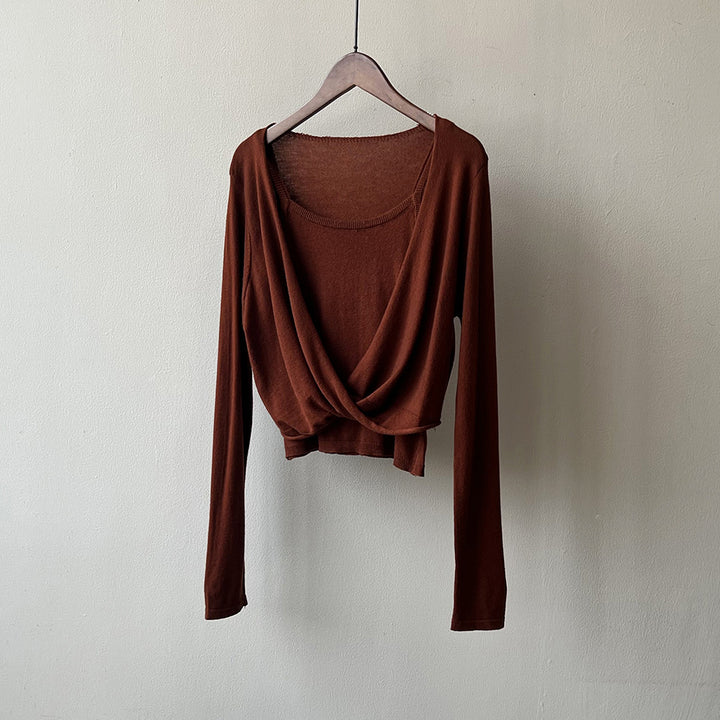 Damer afslappet longsleeve T-shirt med dekorativt omslagdesign og fin stofkvalitet Stilla