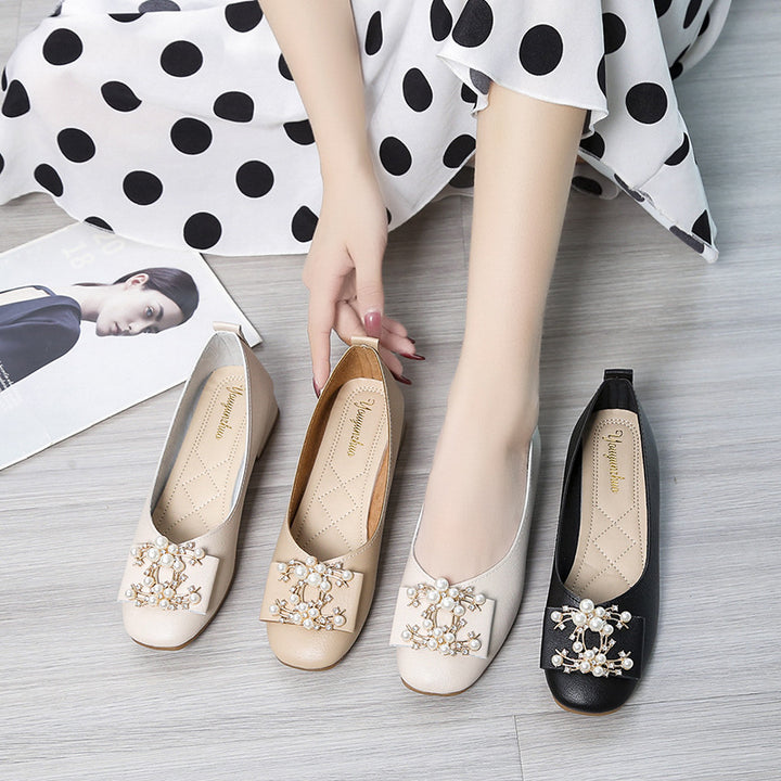 Dame elegante Ballerinas med glitrende smykke-detail og behageligt fodseng Stilla