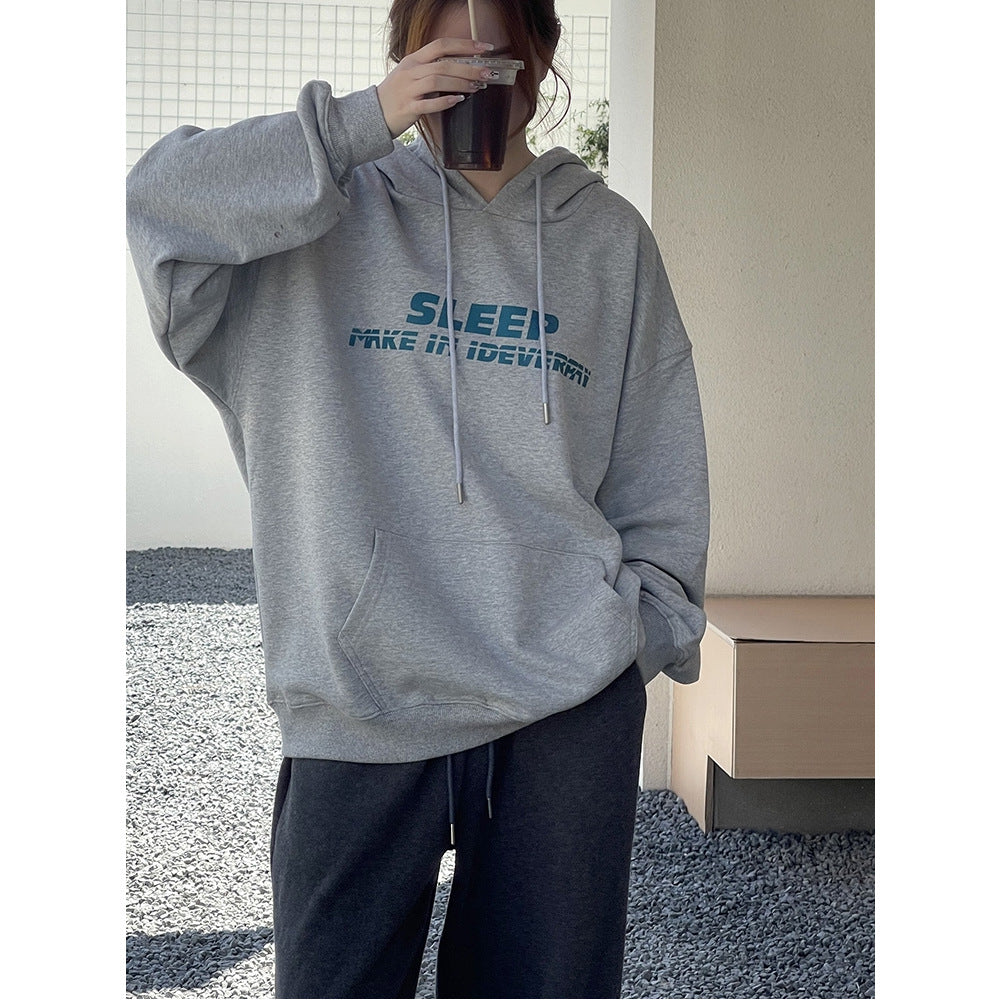 Kvinders hoodie med afslappet skrifttype og behagelig pasform Skovae