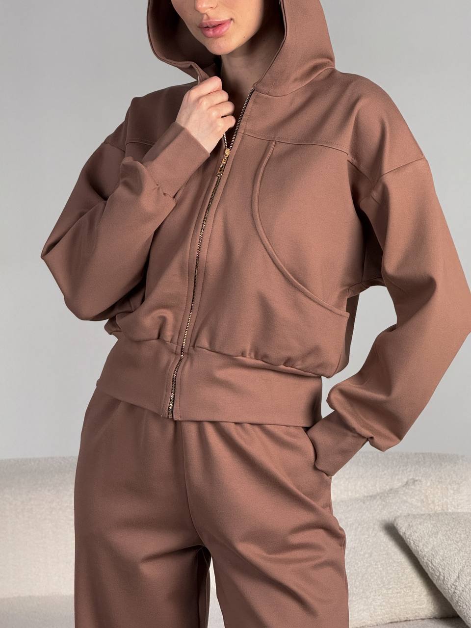 Kvinders sporty zip hoodie med løs pasform og praktiske lommer Skovae