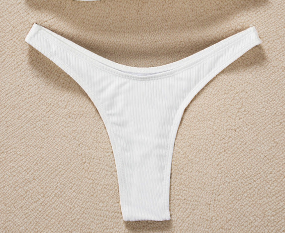 Dame Højskåret Bikini-Bund i minimalistisk design med komfortabelt bælte Skovae