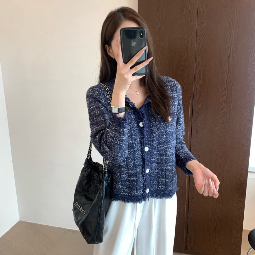 Kvinders cardigan med fuld knaplukning og elegant design Stilla