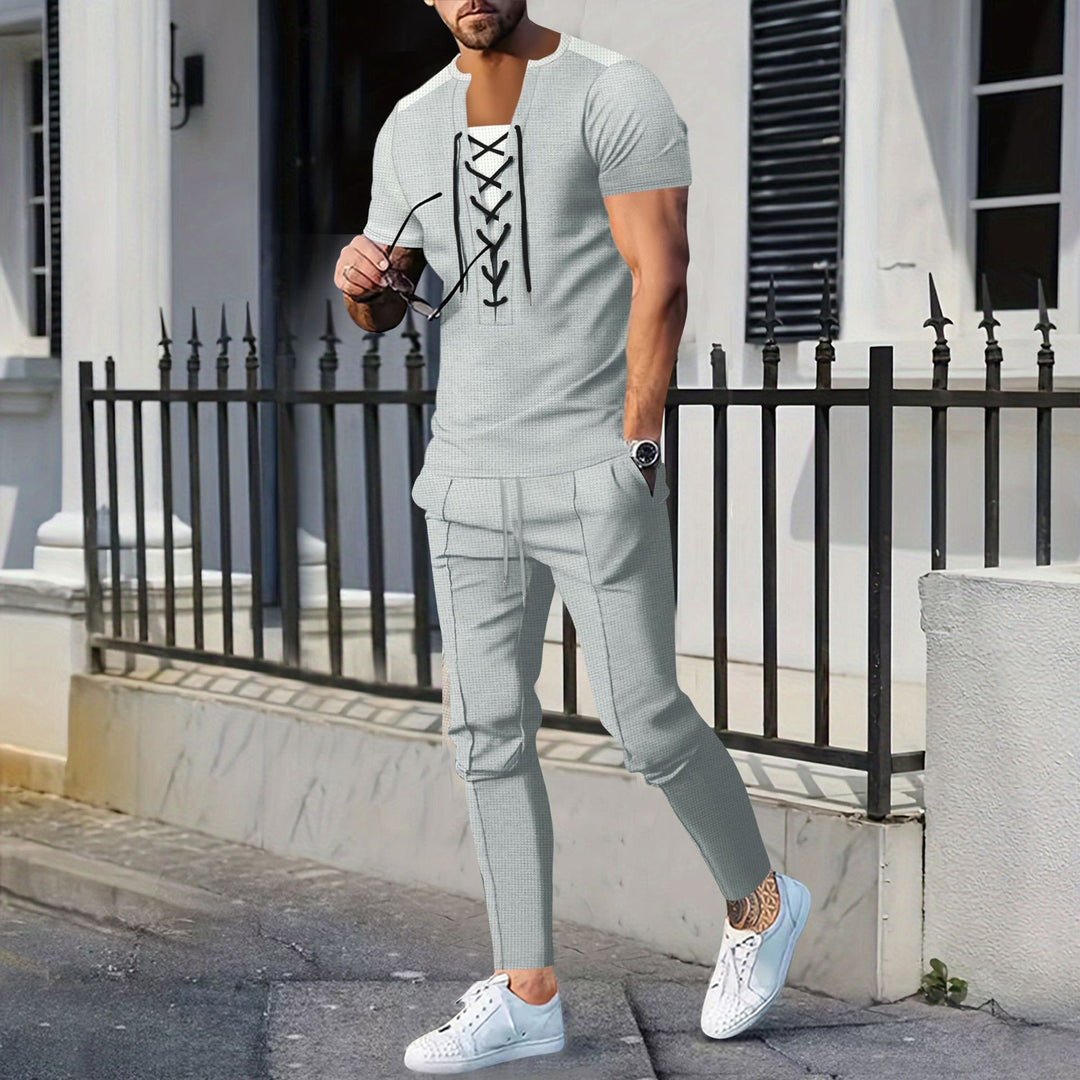 Herrer afslappet Lace-Up T-Shirt med moderne snit og kropsnær pasform Stilla