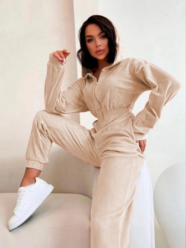 Kvindernes fløjls jumpsuit med hætte og elastisk talje Skovae