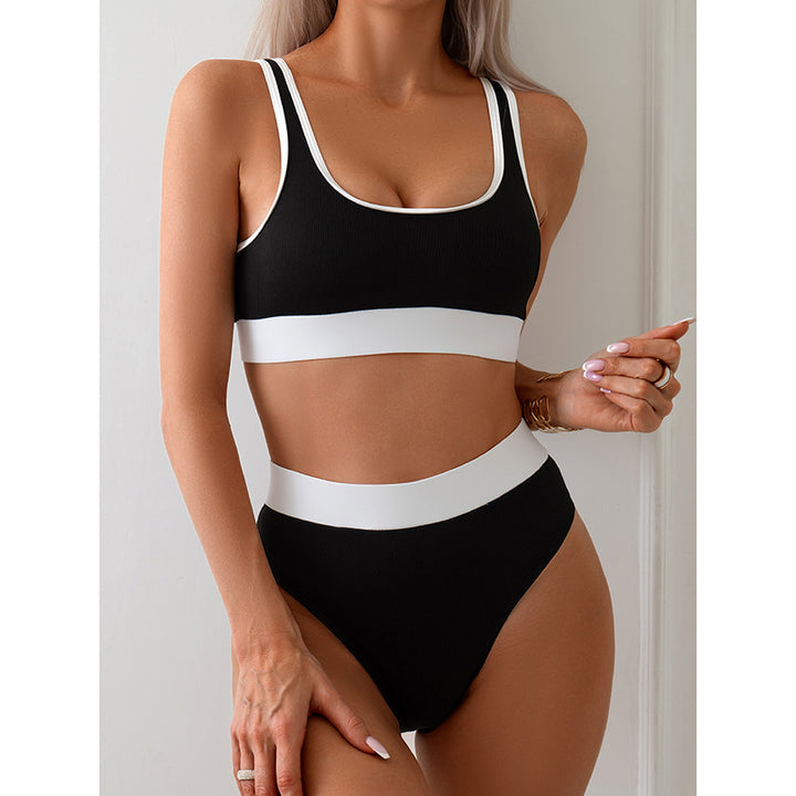 Dame højt skåret bikini-sæt med sporty design Skovae