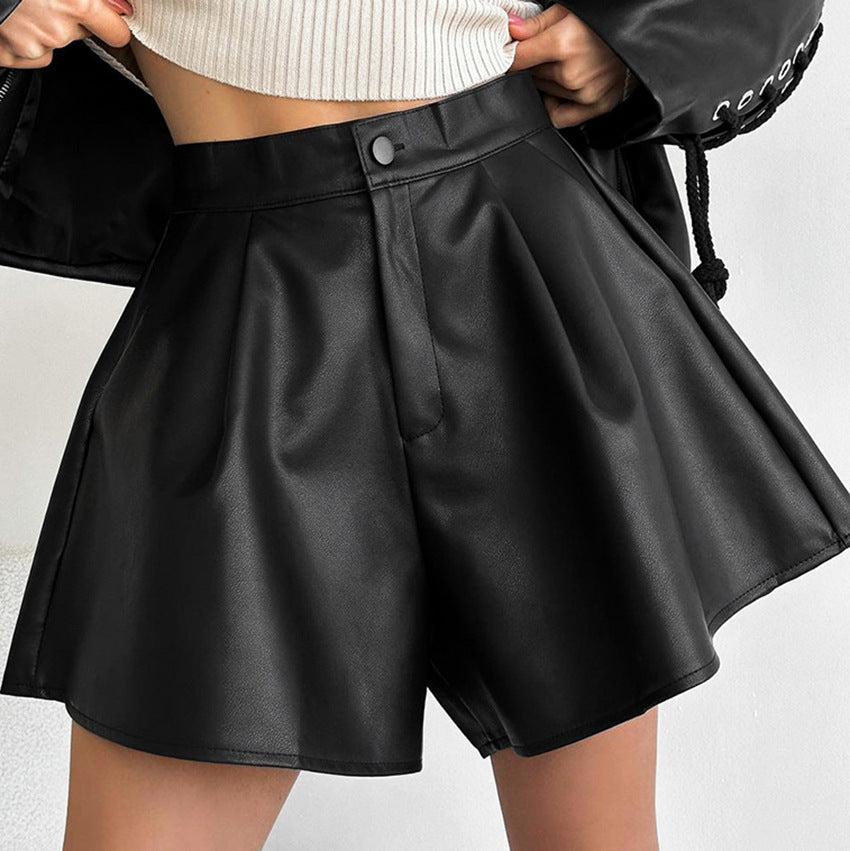 Dame Kunstlæder Shorts med moderigtigt snit og elegante plissé-detaljer Stilla