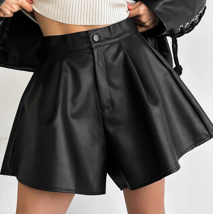 Dame Kunstlæder Shorts med moderigtigt snit og elegante plissé-detaljer Stilla