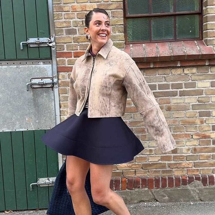 Dame mode suede jakke med voluminøse ærmer Stilla